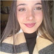 Estudiante de anatomía patológica y citodiagnóstico que ofrece clases de refuerzo
